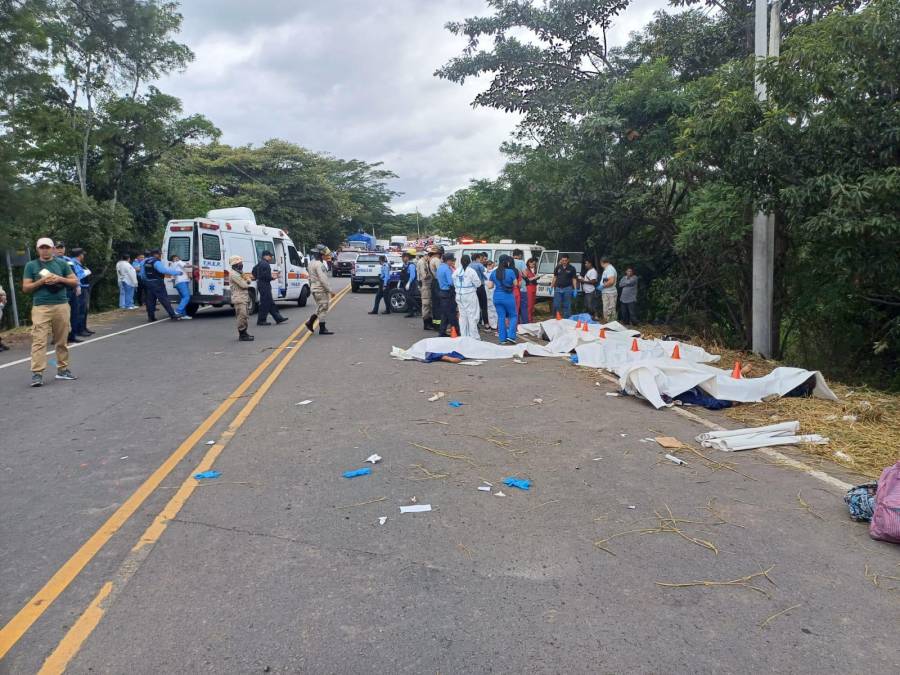 Las 25 imágenes impactantes del accidente en la carretera a Olancho