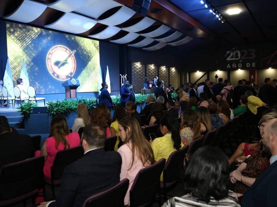 Imágenes de la ceremonia de entrega del premio Álvaro Contreras 2023