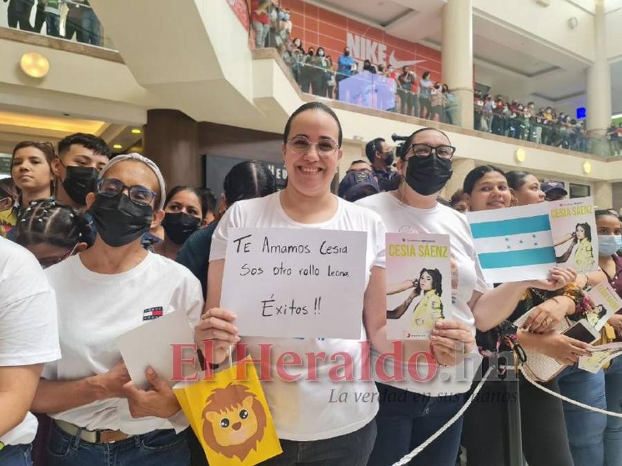 FOTOS: Emoción y apoyo total al recibir a Cesia Sáenz, la “leona de Honduras”, en la capital