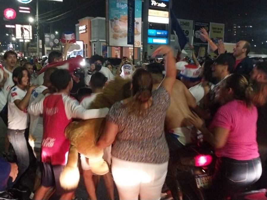 Las primeras imágenes del festejo olimpista tras conquistar la copa 36 ante Potros