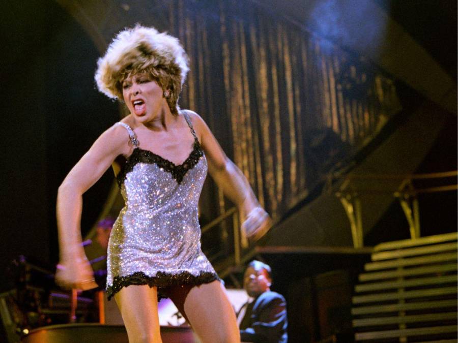 Tina Turner: Una leyenda de la música que trascendió barreras y cautivó al mundo