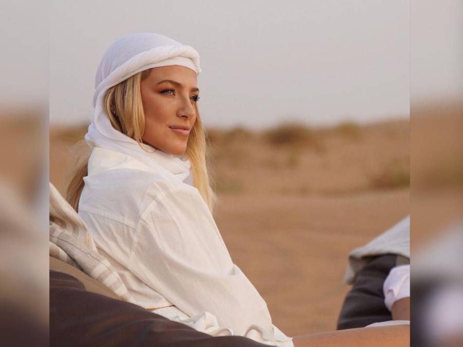 Las románticas vacaciones de Rebeca Rodríguez y su novio en los Emiratos Árabes Unidos