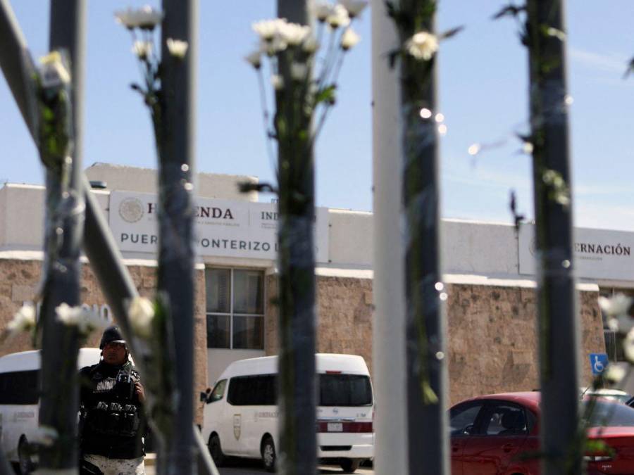 Sin agua y bajo llave: ¿en qué condiciones estaban los migrantes víctimas de incendio en centro de detención en Juárez?
