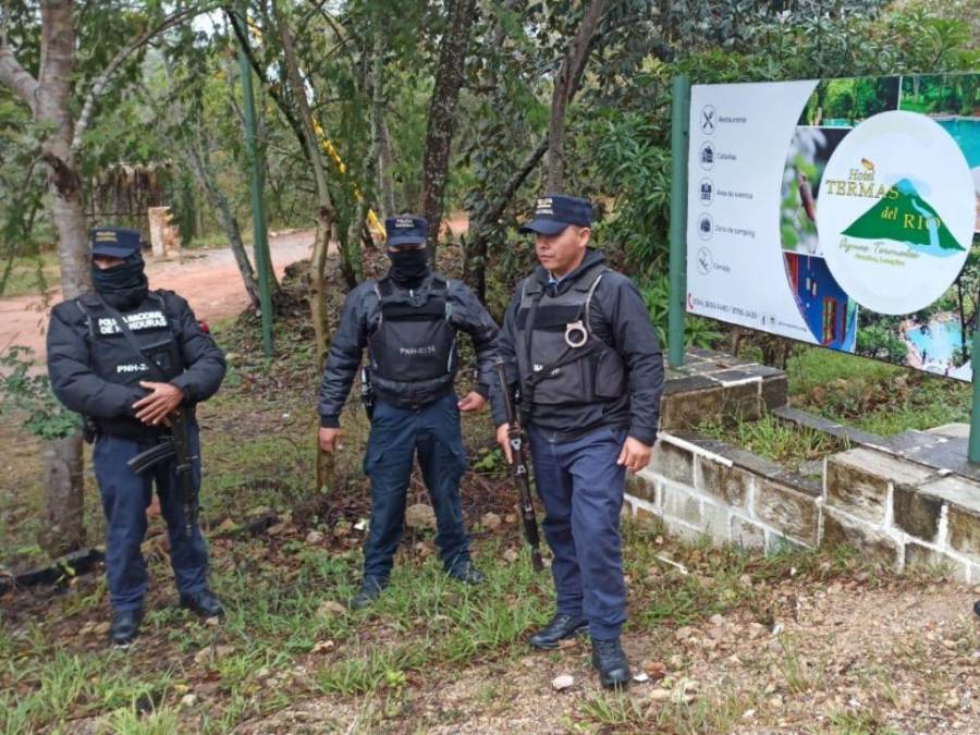 FOTOS: Autoridades resguardan bienes de JOH para evitar saqueos