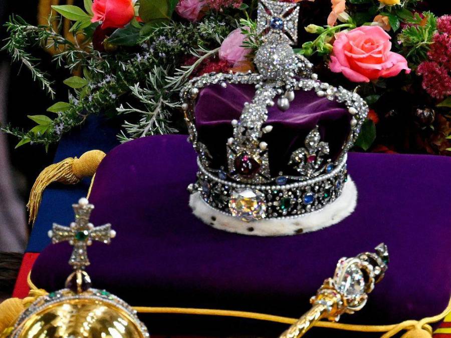 ¿Qué símbolos adornaron el féretro de la reina Isabel II? (FOTOS)