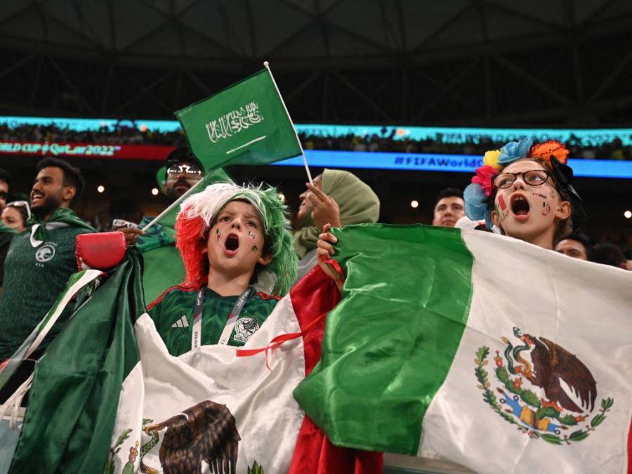 Rostros de dolor en aficionados tras eliminación de México en el Mundial de Qatar 2022