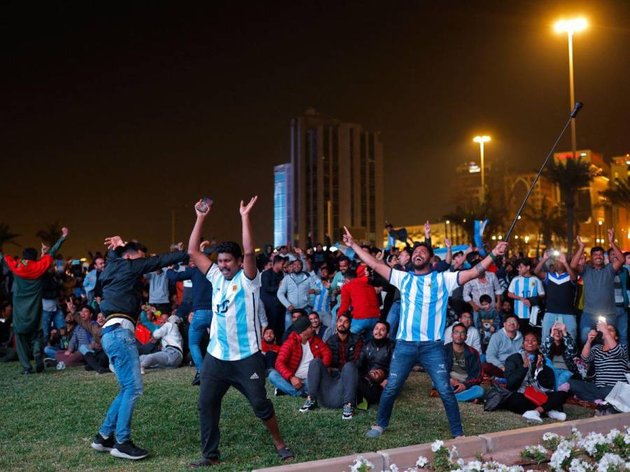 ¡Locura total! Las calles de Argentina son una verdadera fiesta tras clasificación de la selección a la final de Qatar