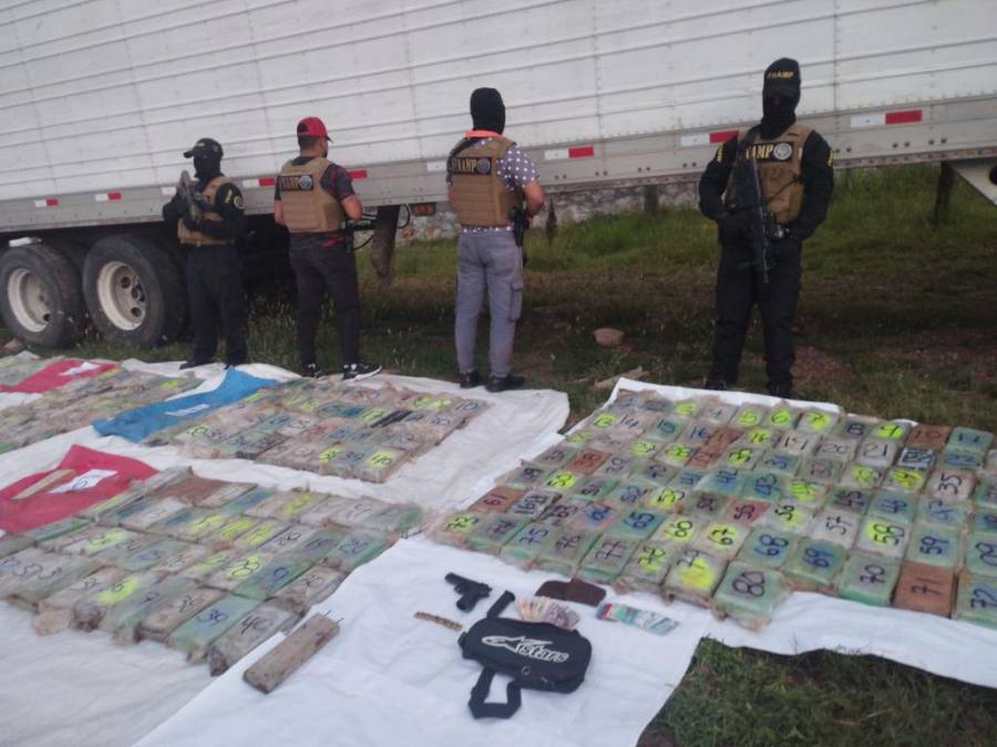 Tres detenidos y cientos de paquetes de droga: lo que se sabe de incautación de cabezal en Comayagua