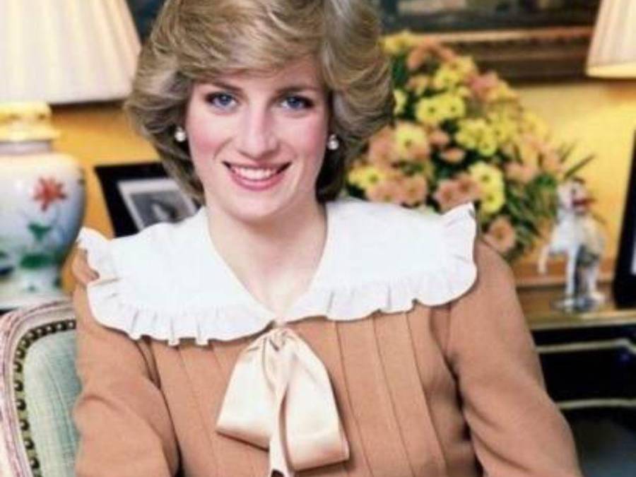 Cómo hubiera lucido la princesa Diana en la coronación del rey Carlos III, según la Inteligencia Artificial