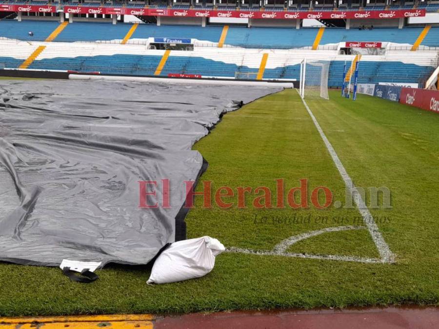 Fuerte lluvia y pocos aficionados: así luce el estadio Olímpico previo al Honduras vs Curazao