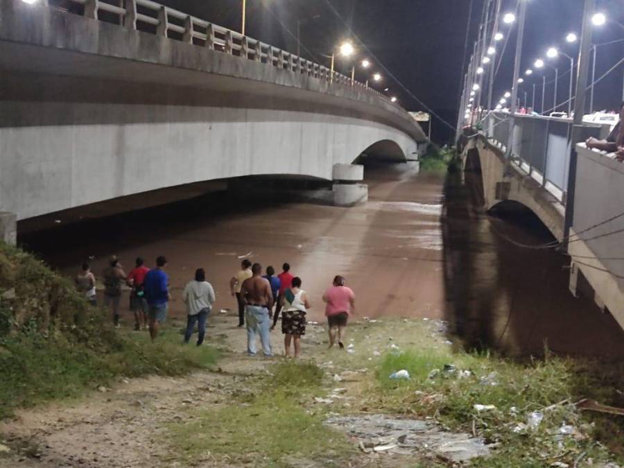 Alerta roja y cientos de familias evacuadas: los efectos de la crecida del Río Ulúa