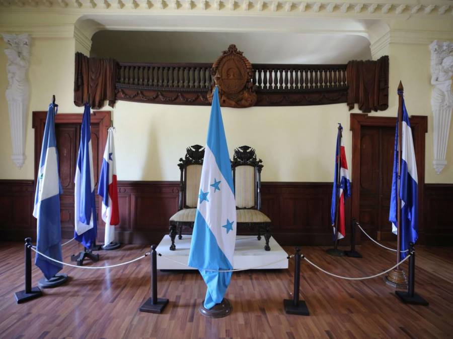 Recorrido por la antigua Casa Presidencial de Tegucigalpa