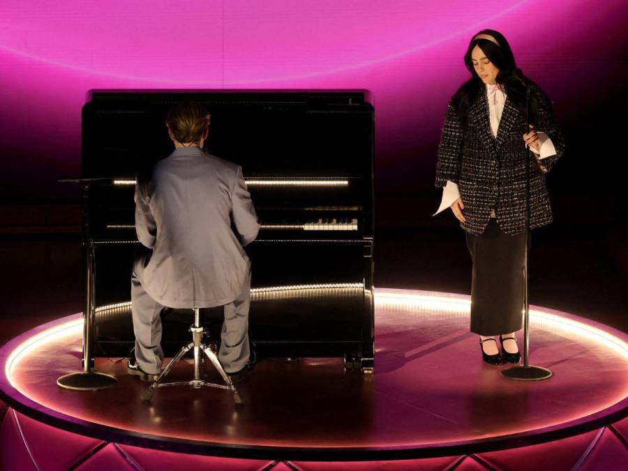 La canción de “Ken” y emotivo momento de Bocelli: los shows artísticos de los Oscar 2024
