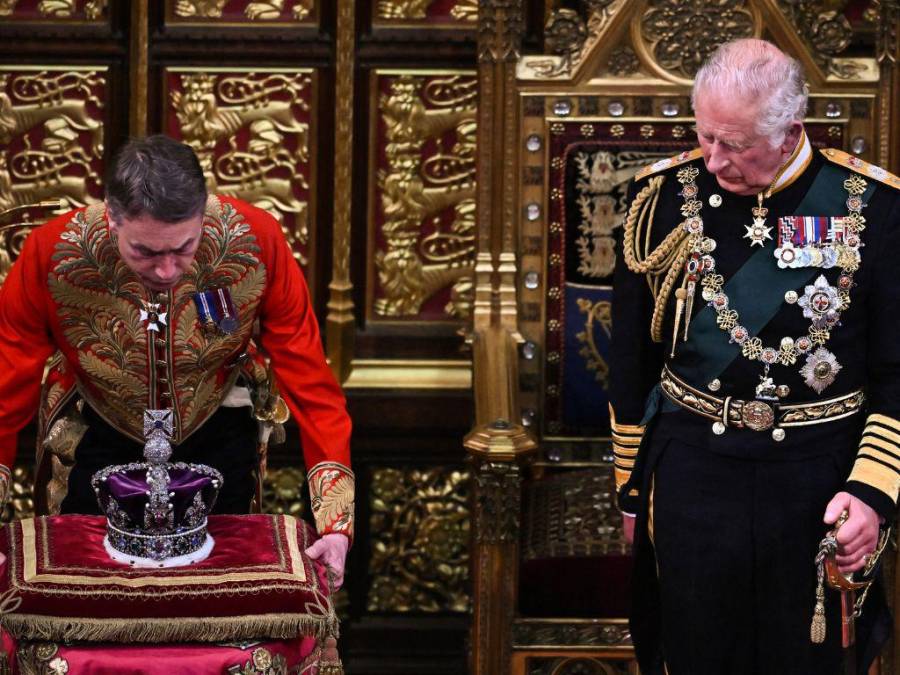 Símbolos de poder, lujo y espiritualidad: Estas son las joyas clave en la coronación del Rey Carlos III