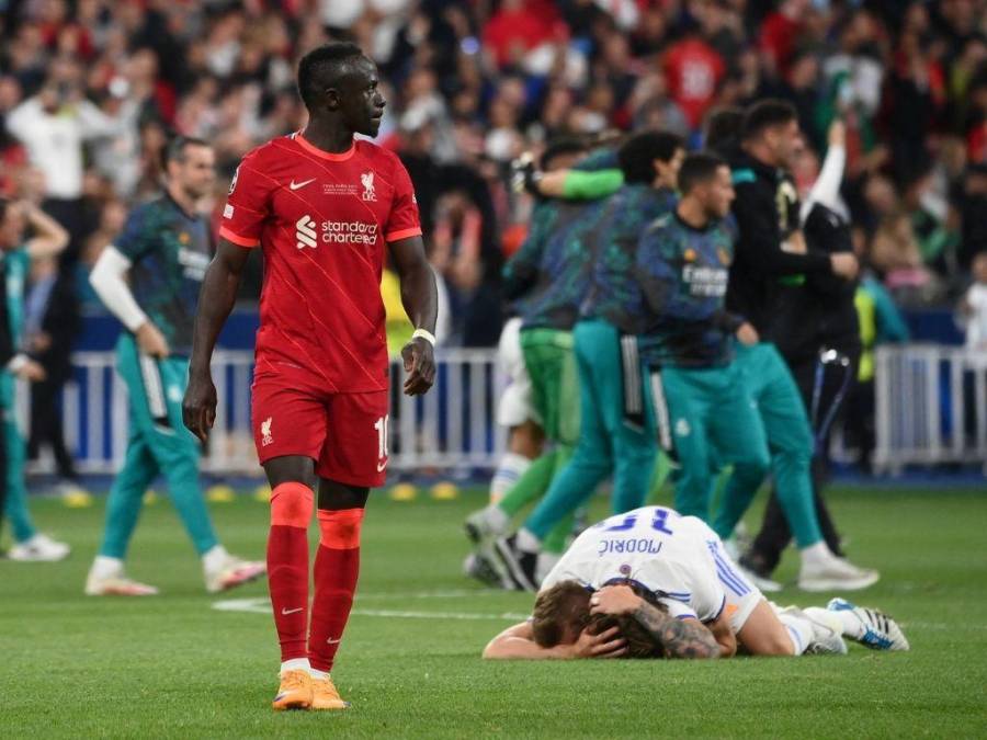 Desconsuelo y tristeza en los rostros del Liverpool tras perder la final de la Champions ante Real Madrid