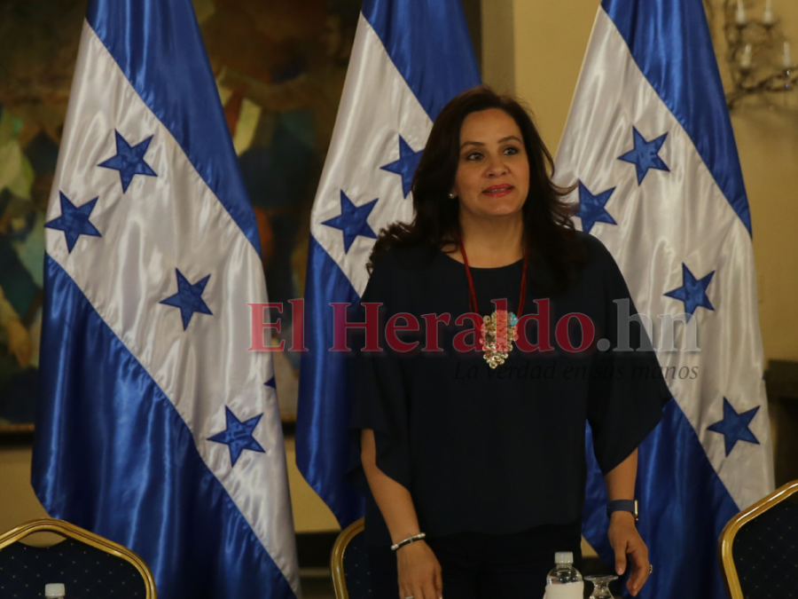 “Fue amor a primera vista”: Ana García, la fiel esposa del expresidente Hernández
