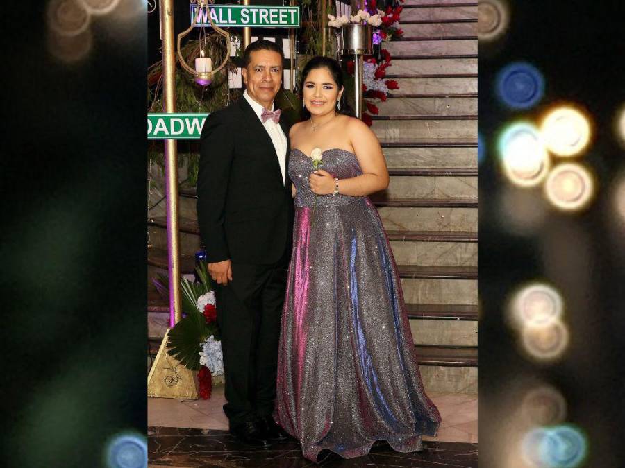 Con una mágica velada celebraron su graduación los seniors 2022 de Mayan School