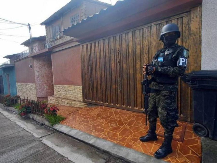 Hacienda y lujosos vehículos: los bienes de “El Tigre” Bonilla en Honduras