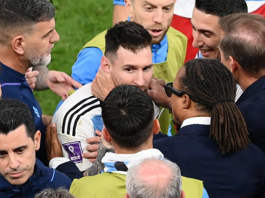 La celebración de Messi tras victoria de Argentina a Países Bajos en penales