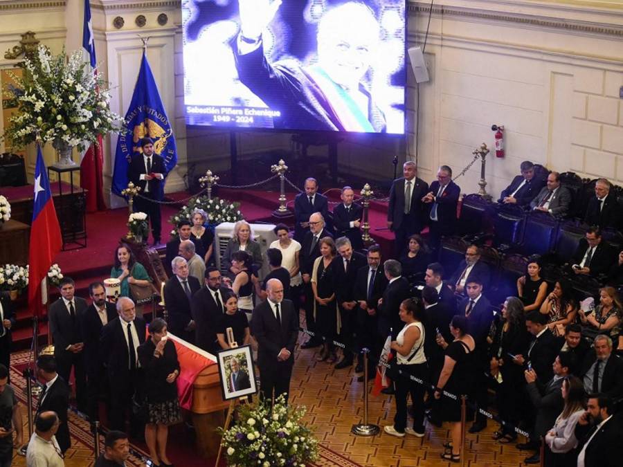 “Estamos vivos por él”: Chile da último adiós al expresidente Sebastián Piñera