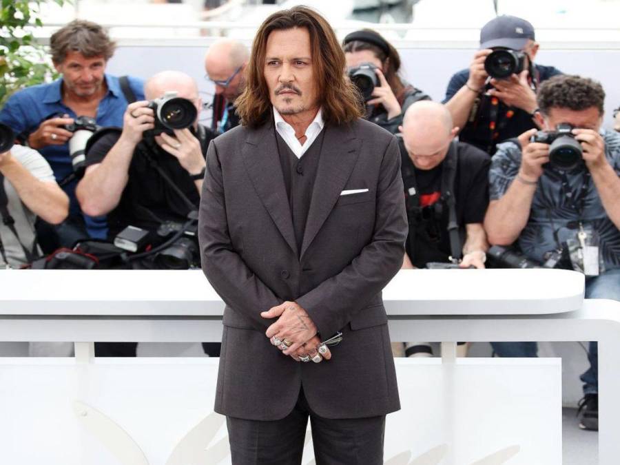 En su cumpleaños 60, Johnny Depp enfrenta su pasado tumultuoso y celebra su presente en Cannes