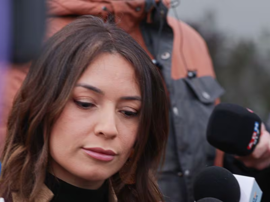 Camila Polizzi, alcaldesa chilena que bajo arresto domiciliario triunfa en redes