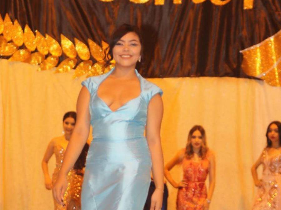 ¡Elegantes! Candidatas a la “Chica del Comercio 2023” derrochan belleza con vestidos de gala