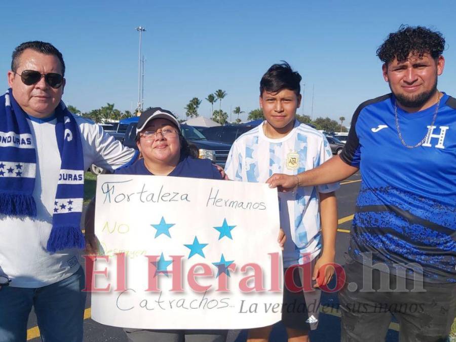 Ambientazo y emoción previo al partido de Honduras vs Argentina