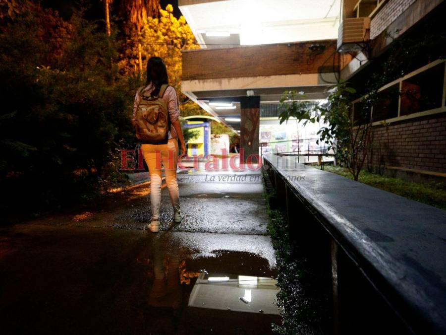 Así fue el recorrido nocturno dentro de la UNAH en medio de ola de inseguridad (FOTOS)