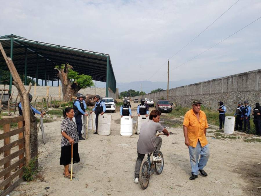 Imágenes de los desalojos en colonias de San Pedro Sula