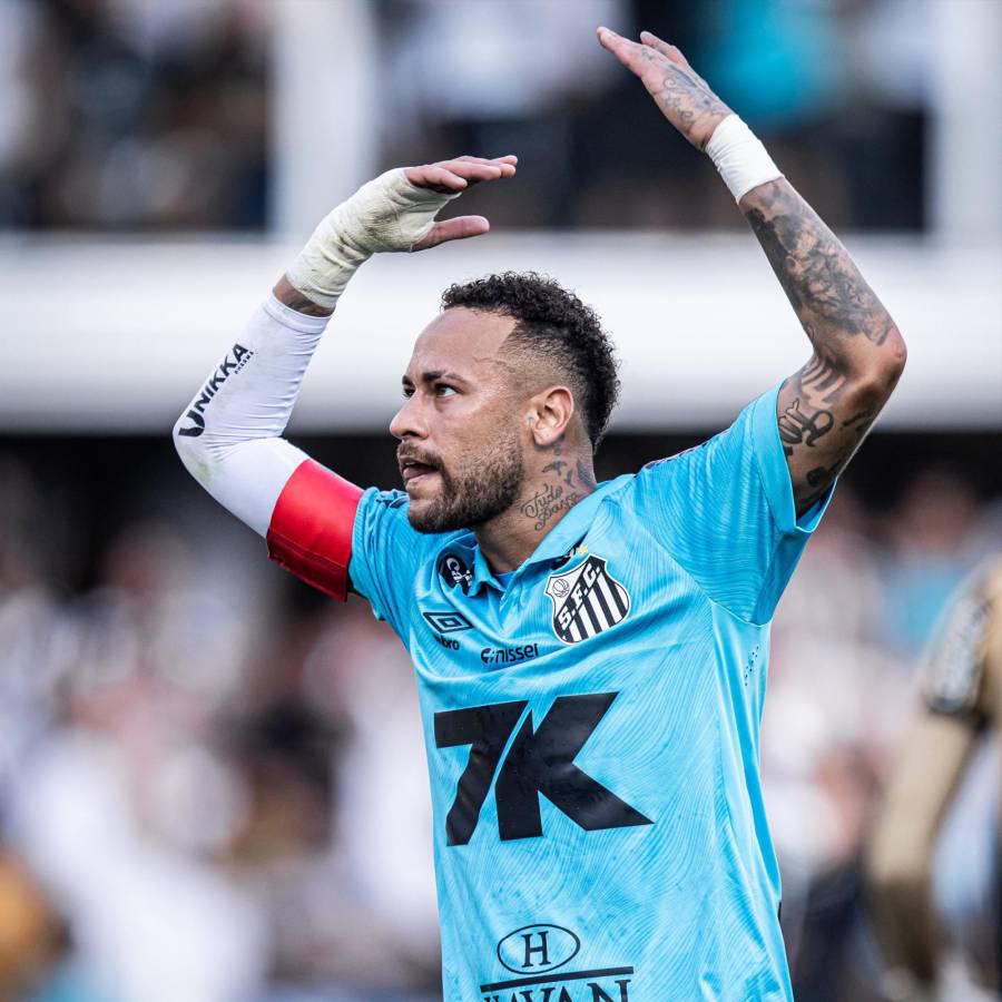 Futuro de Cristiano Ronaldo, jugador sale de Barcelona y el duro golpe a Neymar en Santos