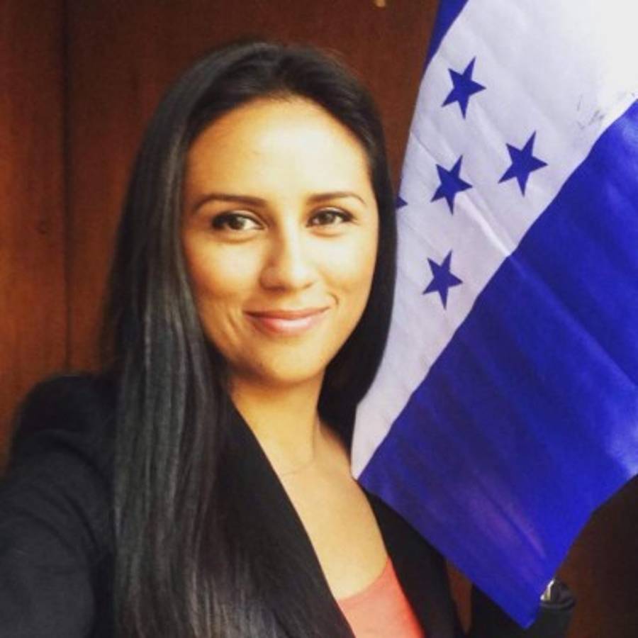 Gaby Blen califica de 'sanguijuelas' a personas que reciben bolsa solidaria