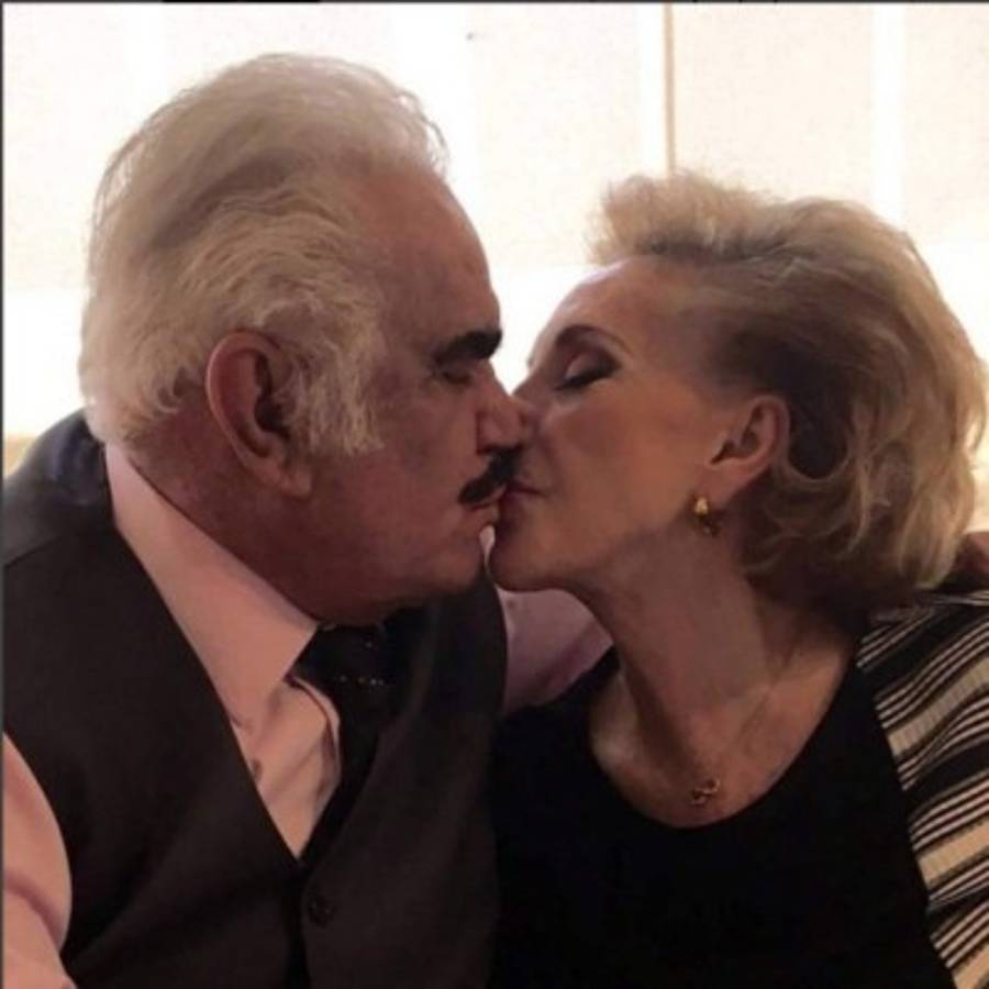 Fernández y su esposa.