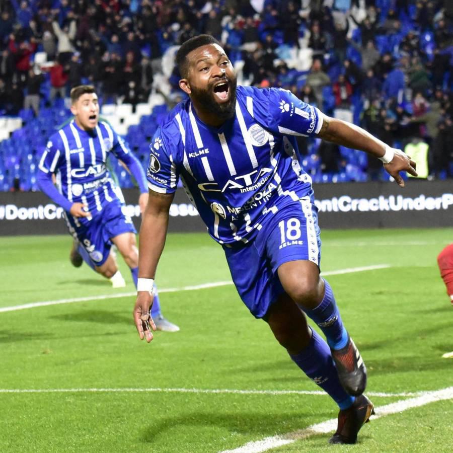 ¿Cuánto pagó Godoy Cruz por el fichaje del delantero Agustín Auzmendi?