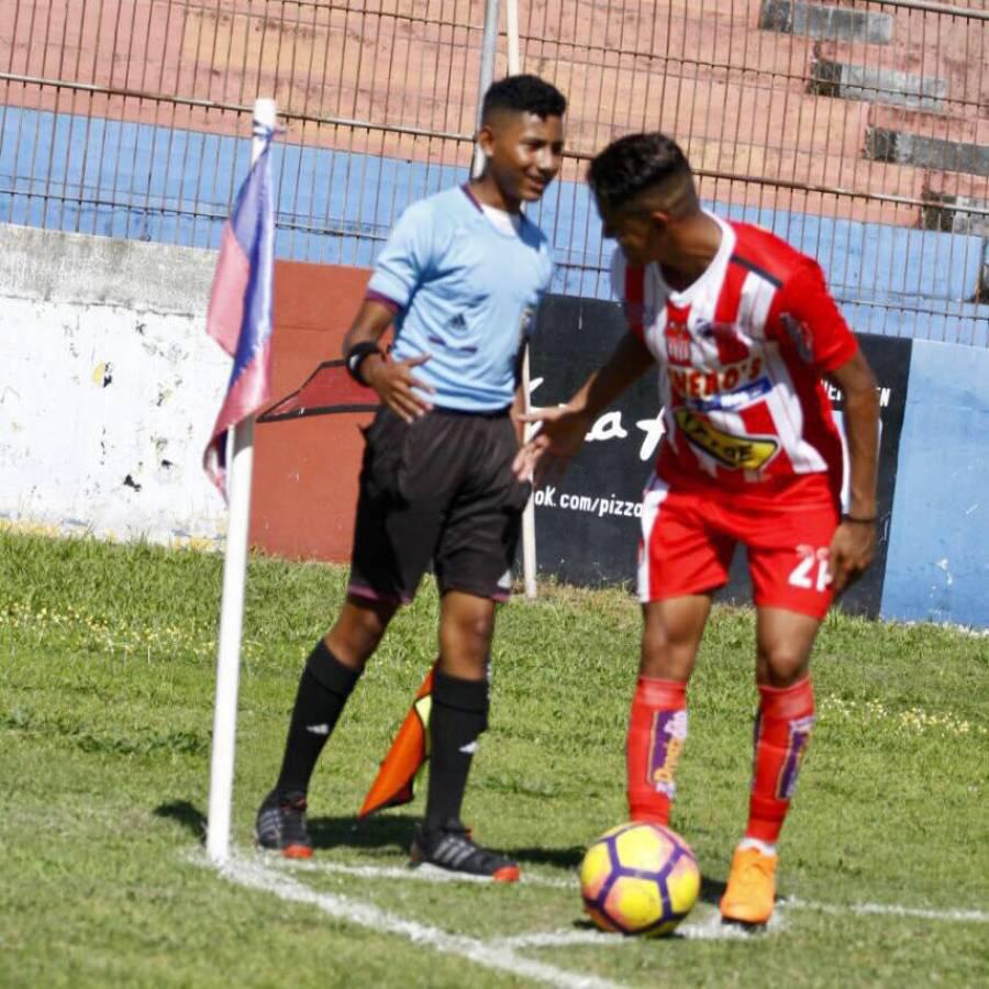 Luis Palma y la especial razón por la que usará el 50 en camisa del Olympiacos