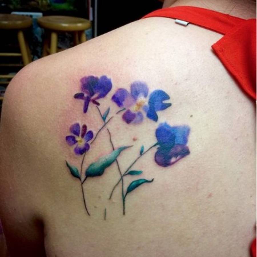 Conoce la flor que te corresponde tatuarte según tu signo zodiacal
