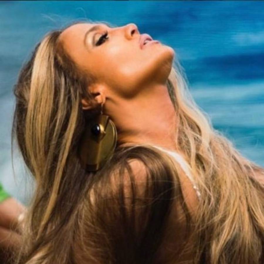 Jennifer López: ¿se operó el busto o está embarazada? El dilema tras una fotografía