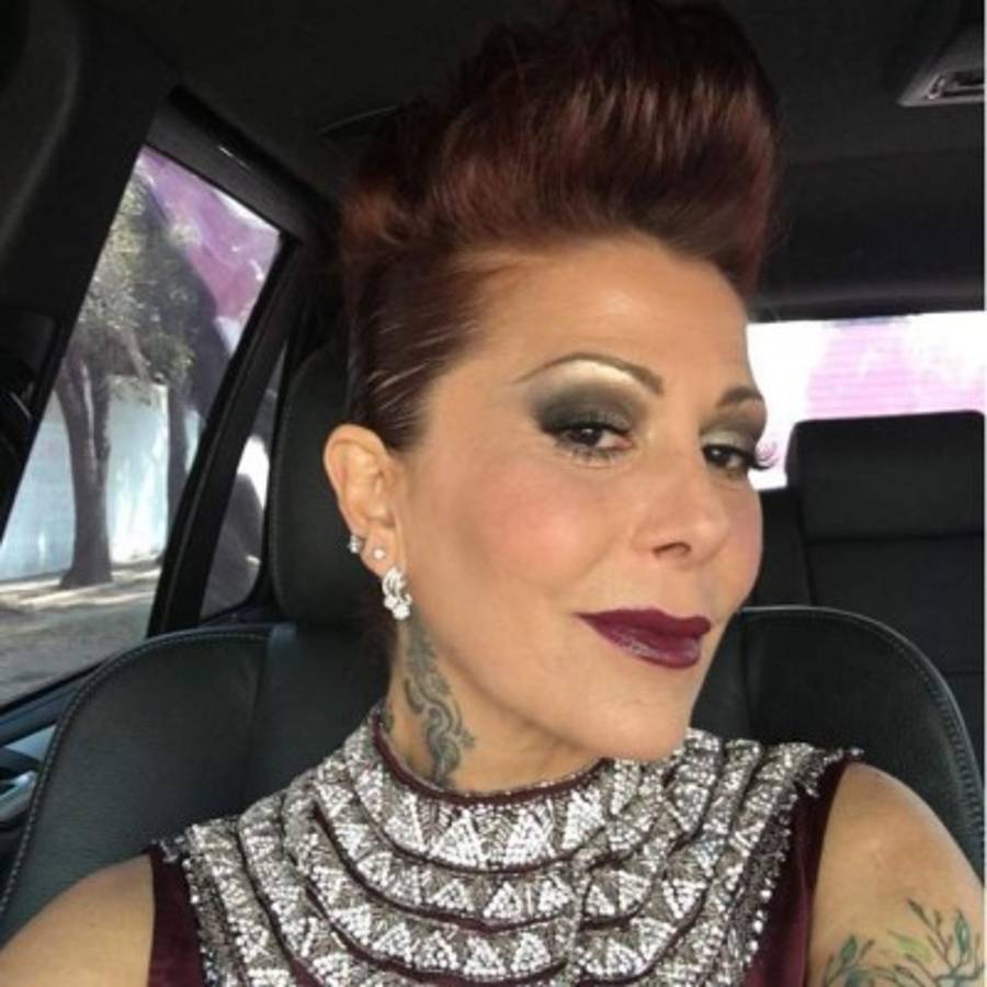 Policías le perdonan multa a Alejandra Guzmán a cambio de una foto