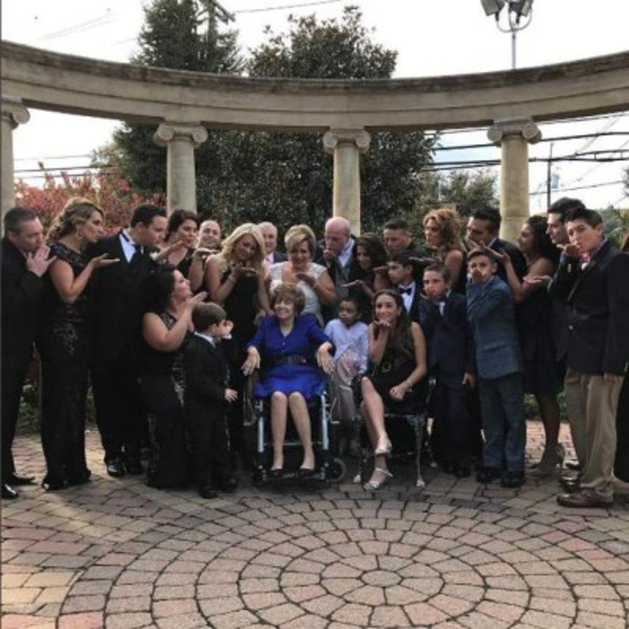 Esta es una de las últimas fotografías en vida de la mamá de Buddy Valastro. Foto: Instagram