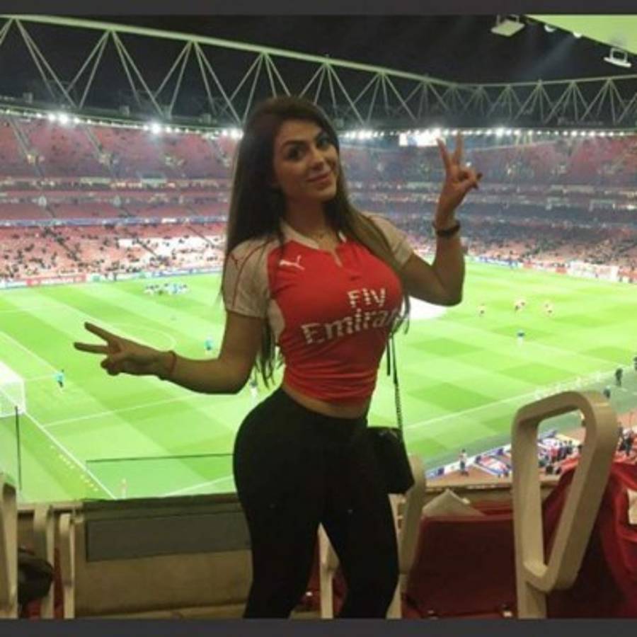 La bella nutricionista brasileña que causa euforia por su hermosa figura