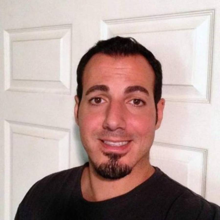 Acusan a padre de matar a hijo por ser gay, en Los Angeles  