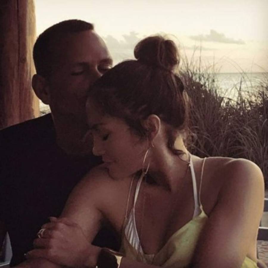 Jennifer López ya se ganó el cariño de las hijas de su novio Alex Rodríguez