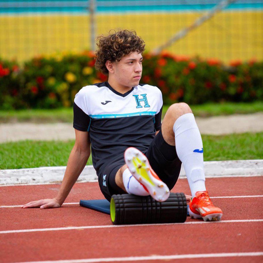 ¡Sorpresas! El 11 titular con el que debutaría José Molina al frente de Honduras ante Perú