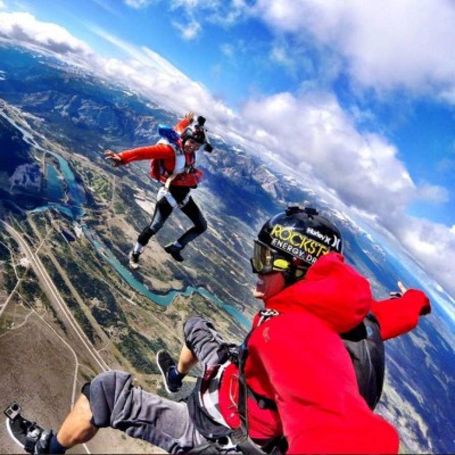 Deportista extremo Roner muere tras lanzarse en paracaídas