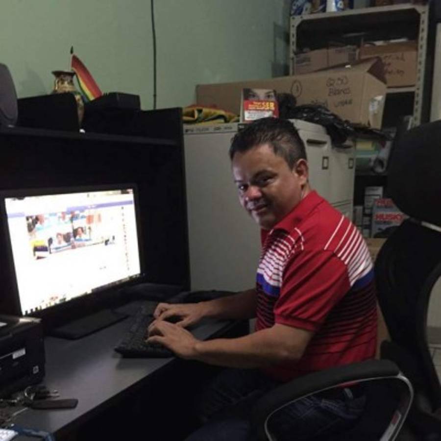 Reny como era conocido se mantenía muy activo en sus redes sociales.