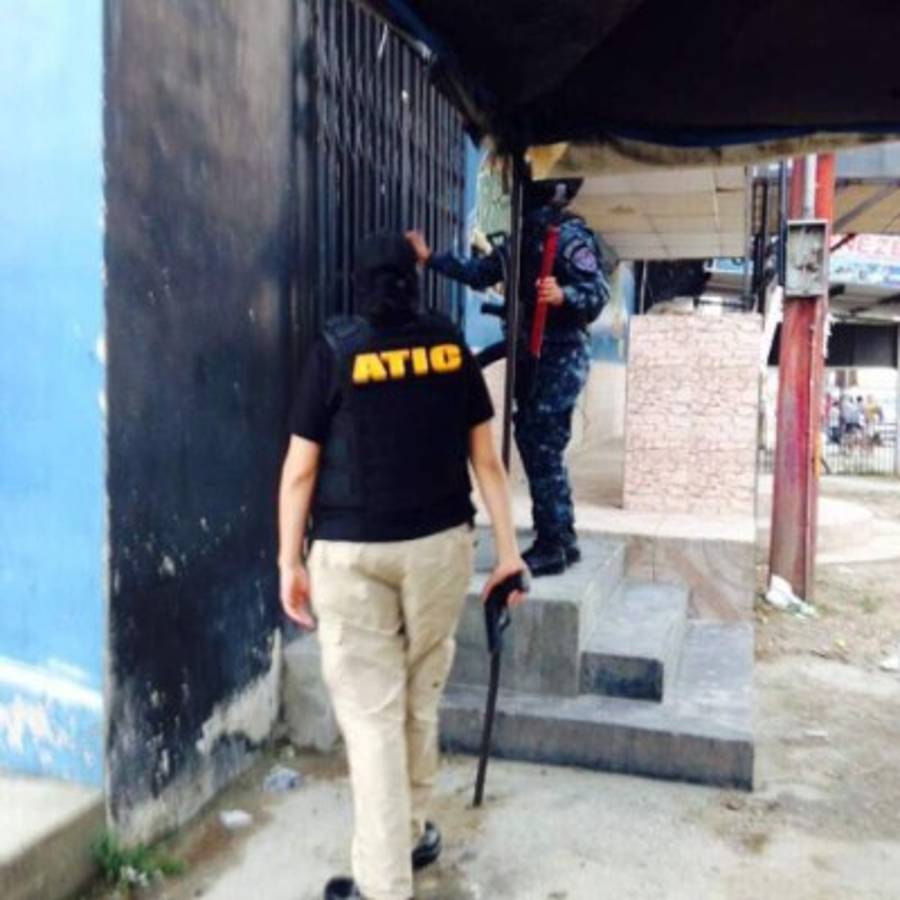 Caen nueve miembros de la banda de 'La Rumba'