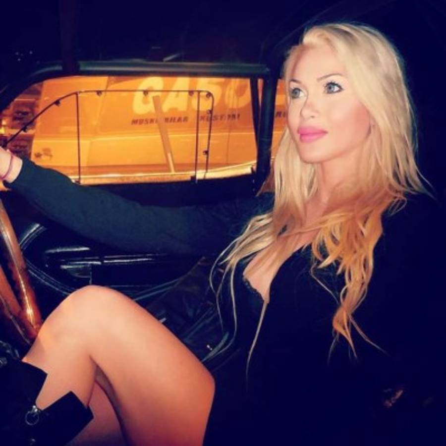 Ella se quitó seis costillas para parecer una caricatura