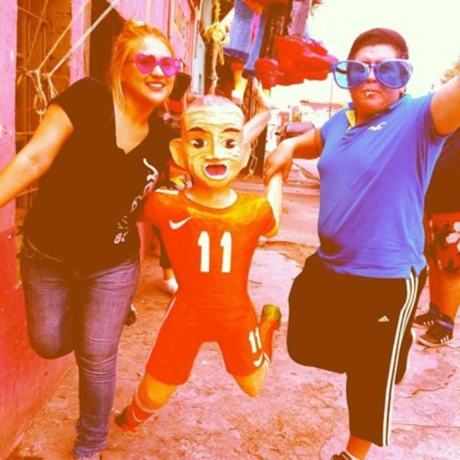 El desnudo de Kim Kardashian en piñata