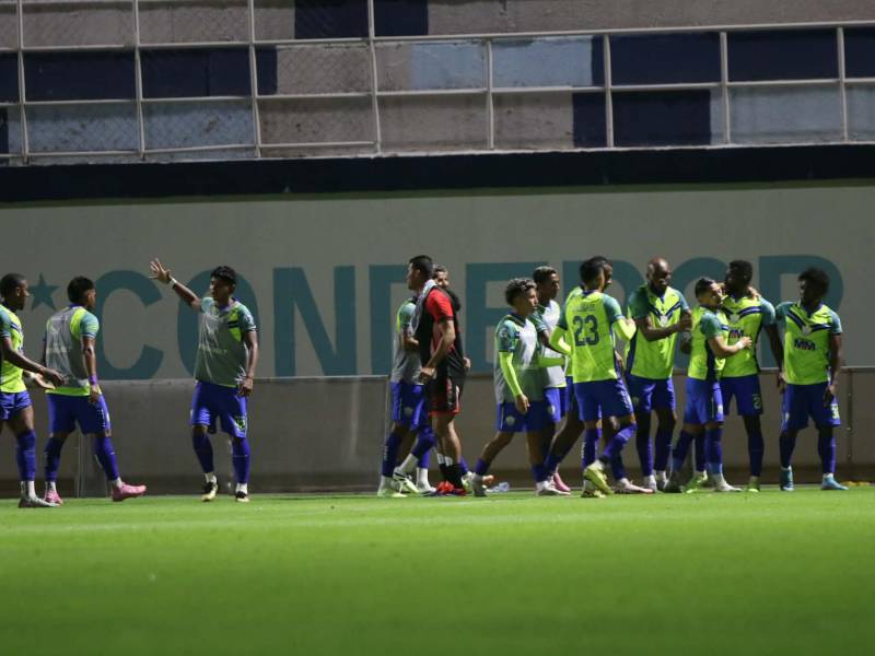 Olancho FC con un hombre menos le saca empate a Olimpia en el Brevé