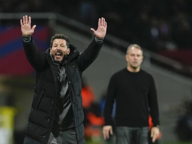 El entrenador del Atlético, Diego Simeone, durante el partido de ida de las semifinales de la Copa del Rey.